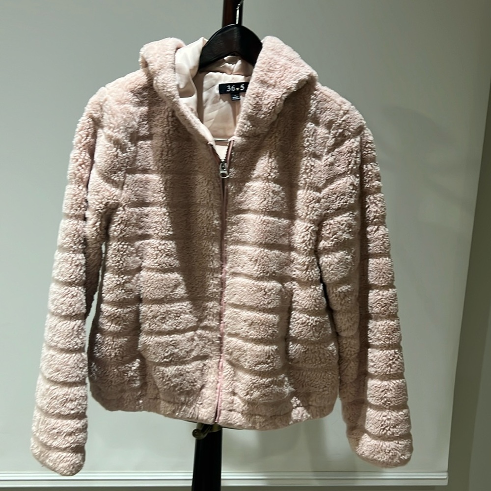 Light pink jacket. 2 side pockets